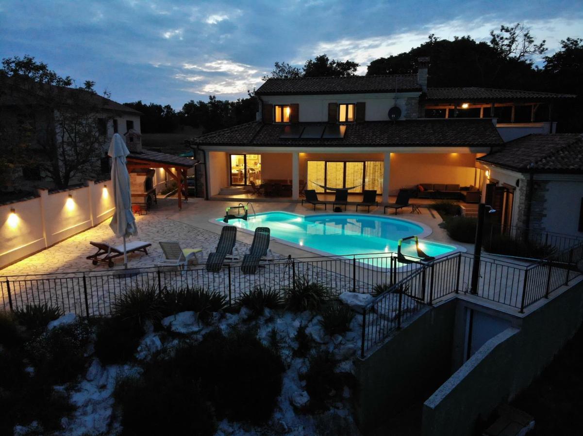 Villa Arton Heated Swimming-Pool Žminj Exterior foto